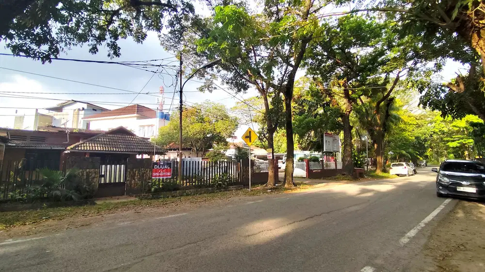 Dijual Rumah di Kambang Iwak Cocok Untuk Usaha Cafe dan Resto