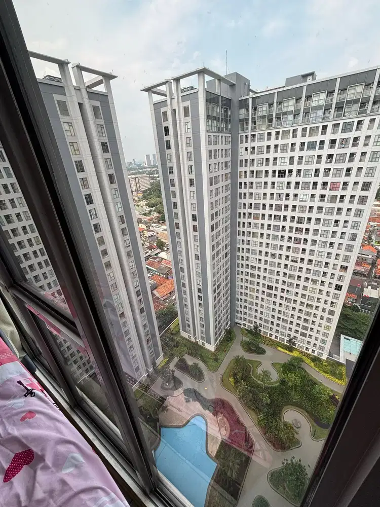 Termurah apartemen Mtown 3BR Depan Mall summarecon Gading Serpong