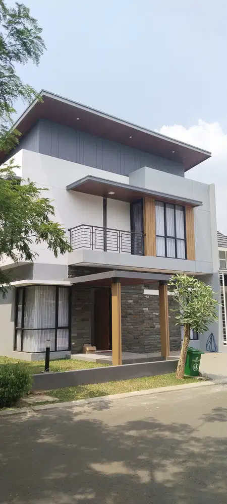 DISEWAKAN RUMAH CITRALAND CIBUBUR CILEUNGSI MURAH