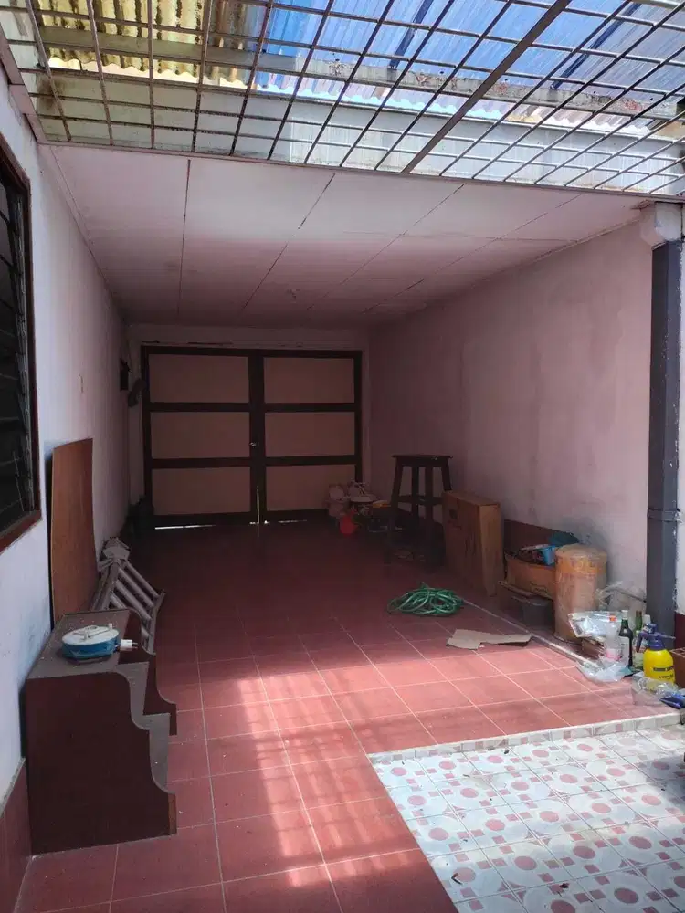 Rumah kupang indah dekat mayjend sungkono pakuwon indah graha famili