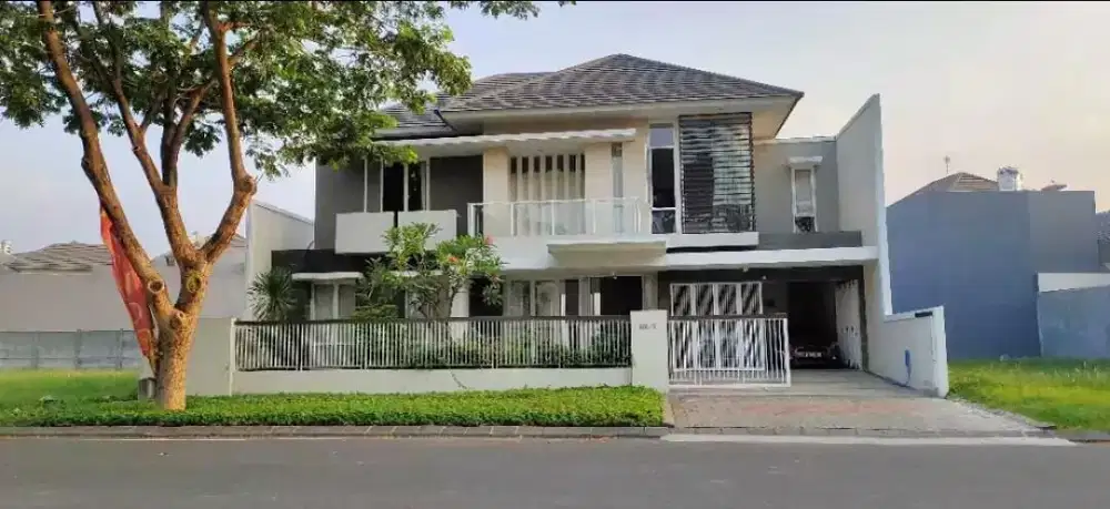 Rumah wiyung dekat graha famili pakuwon indah citraland