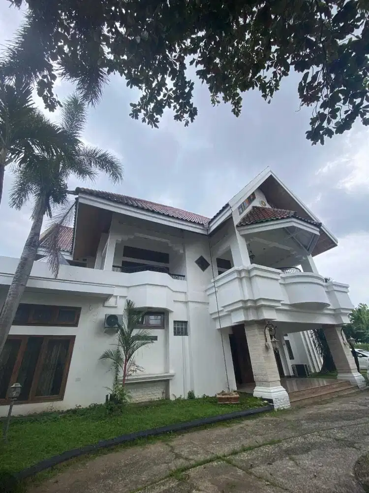 RUMAH MEWAH 2 LANTAI