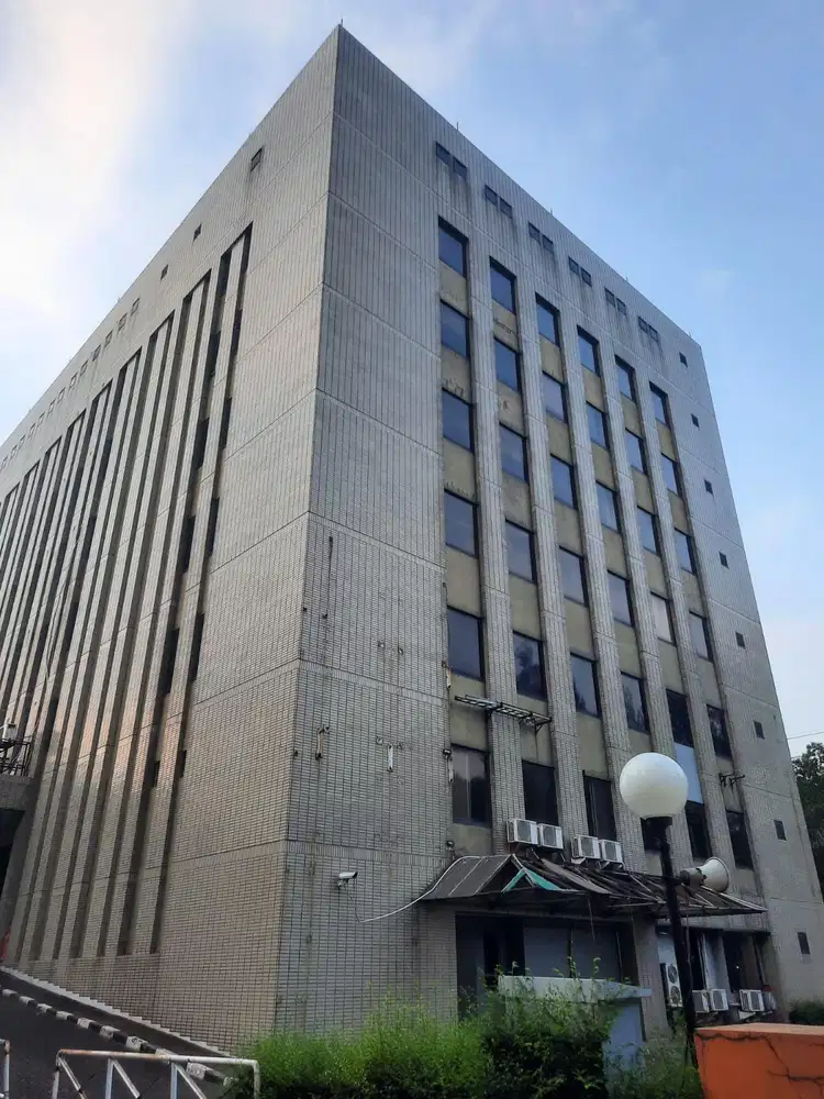 Gedung Kantor Menteng Dikawasan Bisnis Dan Kedutaan