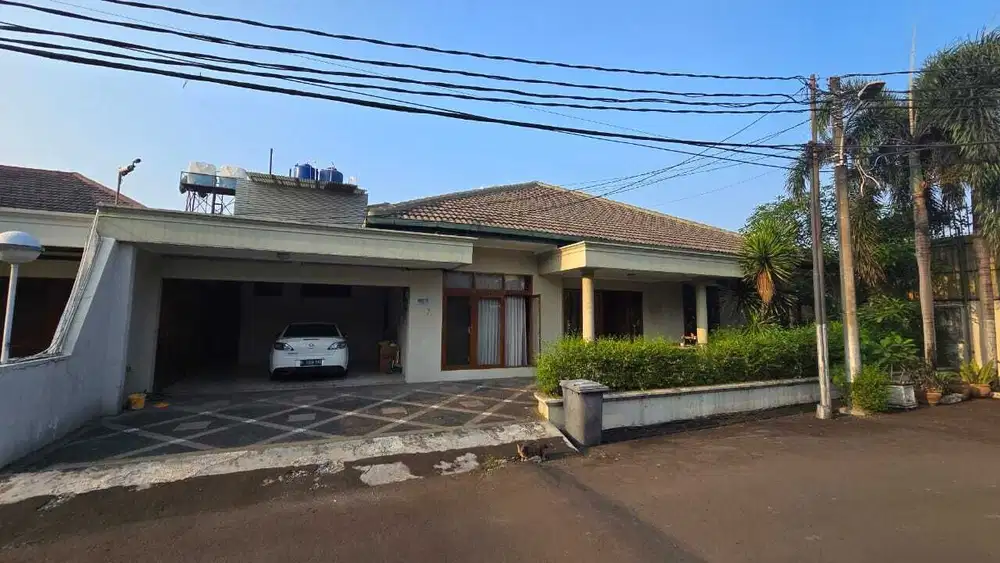 DIJUAL RUMAH  PERUMAHAN KOMPLEK Jl.TELADAN GANDARIA SELATAN CILANDAK B
