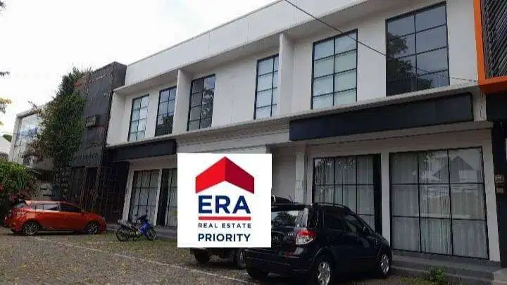 DIJUAL CEPAT BANGUNAN (3 Ruko Mewah /Tepi Jalan) DI JL KEMANG TIMUR