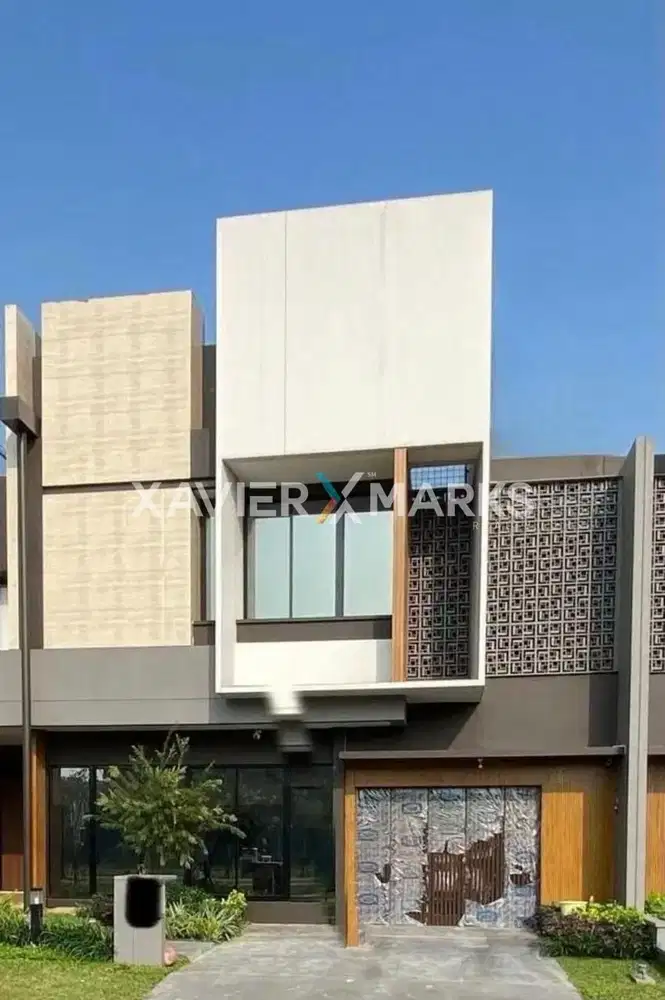 Cluster ELDORA Suvarna Sutera Semi Furnished Halaman belakang luas