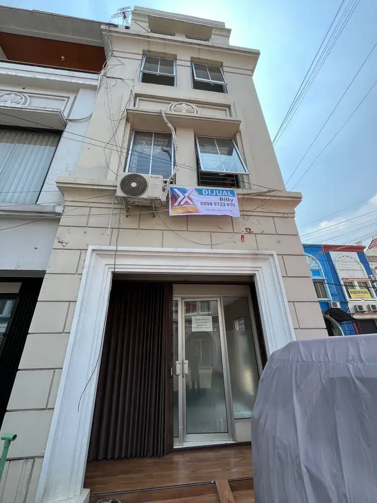 DIJUAL CEPAT KOMPLEK RUKO VICTORIAN SIAP PAKAI 4 LANTAI DI HOEK JALAN