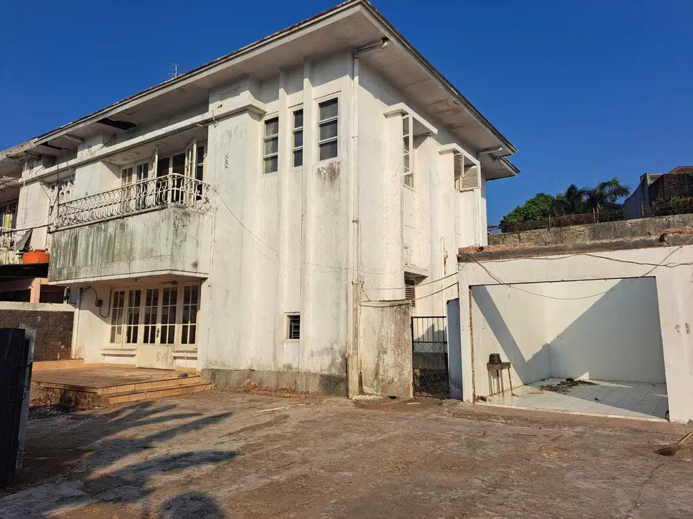 DIJUAL RUMAH BANGUNAN LAMA MASIH KOKOH GANDARIA UTARA KEBAYORAN BARU J