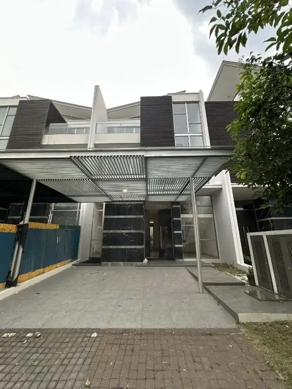 Disewakan Rumah Mozart PIK Golf Island