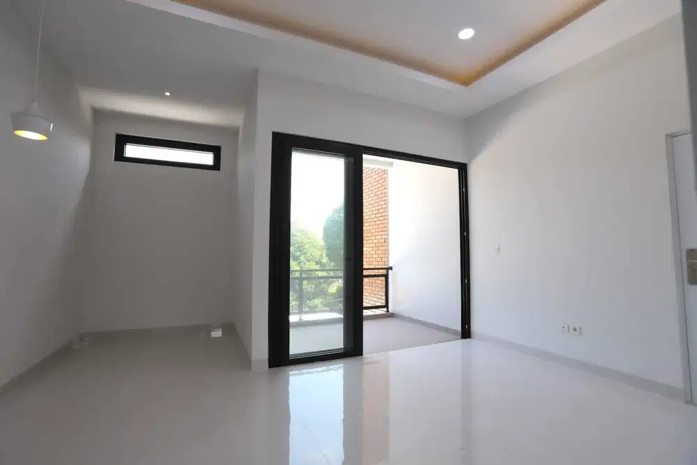 Rumah Cakep 2 Lantai GRAHA RAYA BOUGENVILLE Tangerang