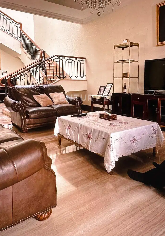 Rumah Mewah Di Lokasi Premium Menteng, Dekat Dengan CBD