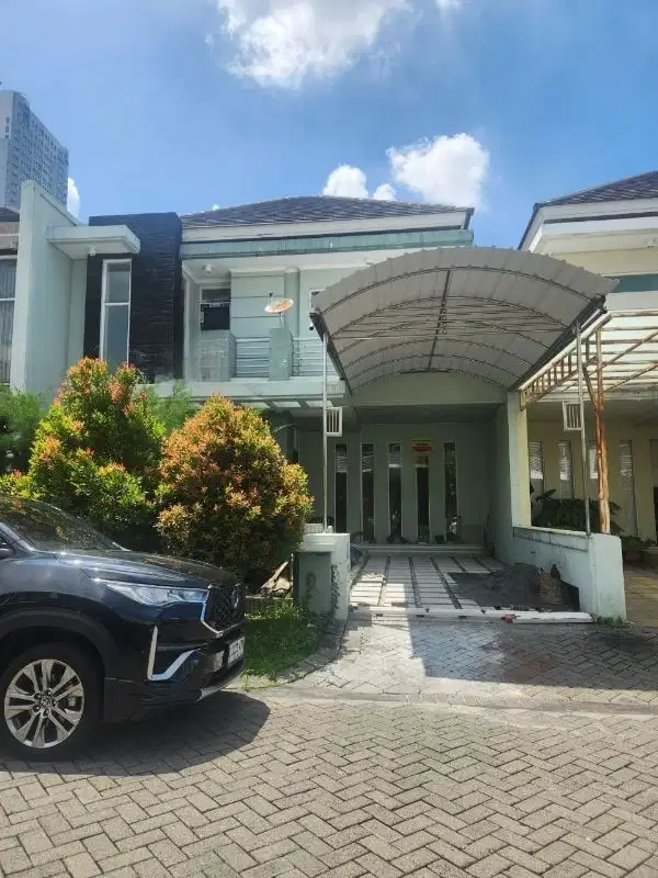 Rumah Minimalis 2 Lantai Royal Residence
