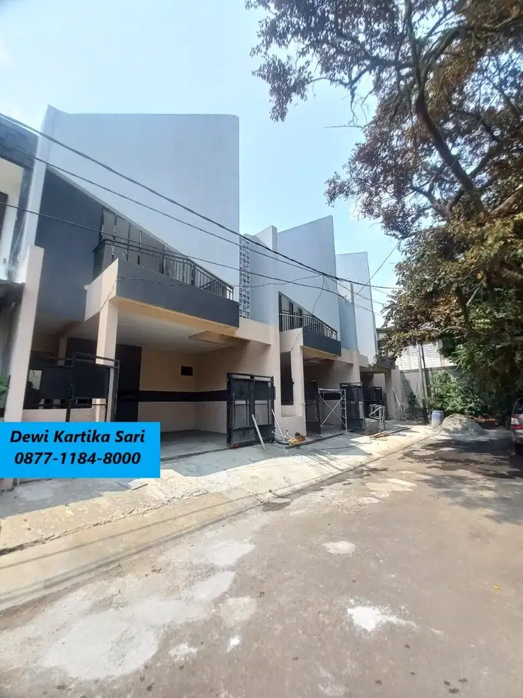 TURUN HARGA Rumah Minimalis 2 Lantai di Mertilang Bintaro SC13884
