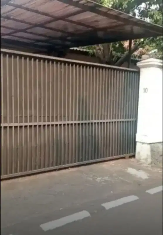 Rumah murah hitung tanah di Pejaten Timur Jakarta Selatan