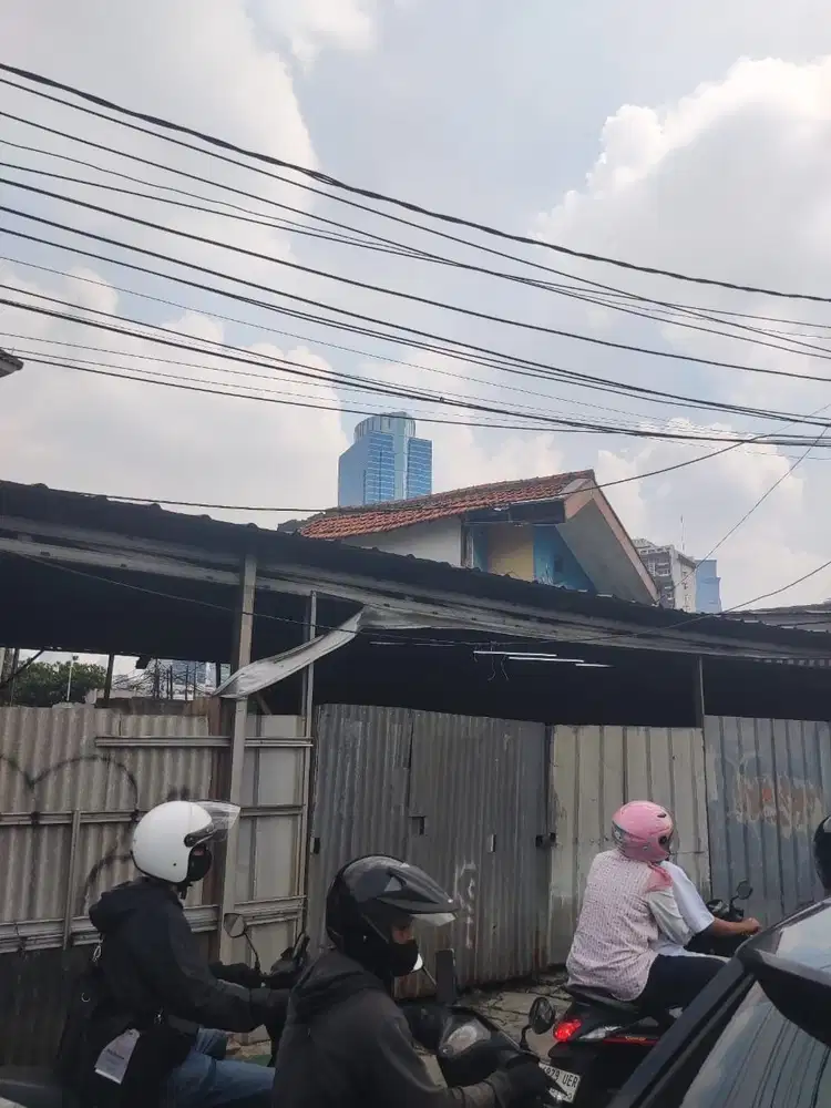Dijual di bawah NJOP Tanah Bekas Pabrik di Mampang Prapatan, Jaksel