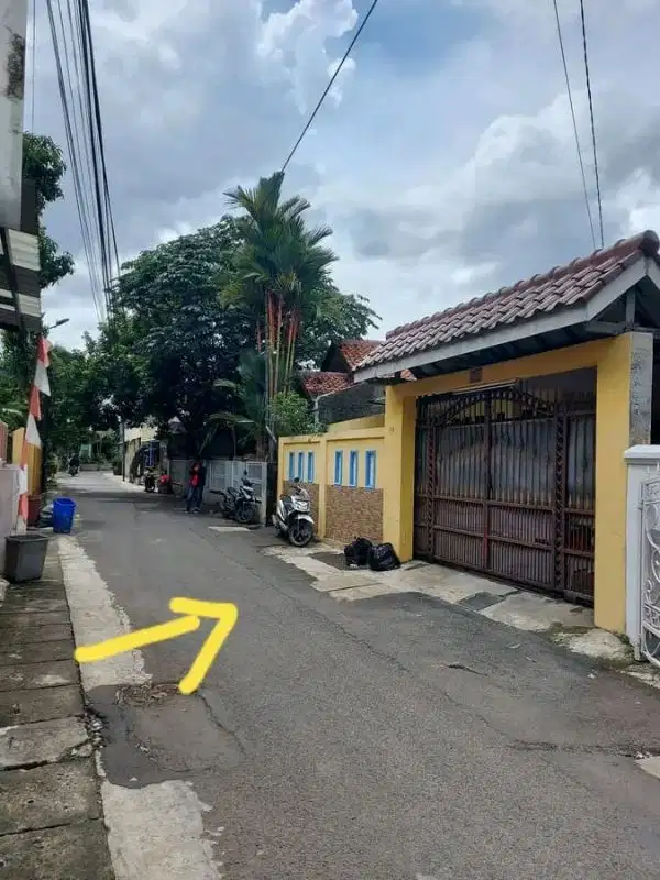 Rumah rapi siap huni di Srengseng sawah Jagakarsa Jaksel