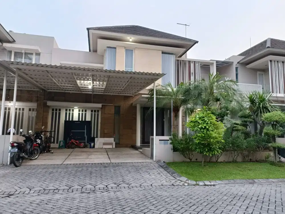 Dijual Rumah berlokasi di Royal Residence (DT)