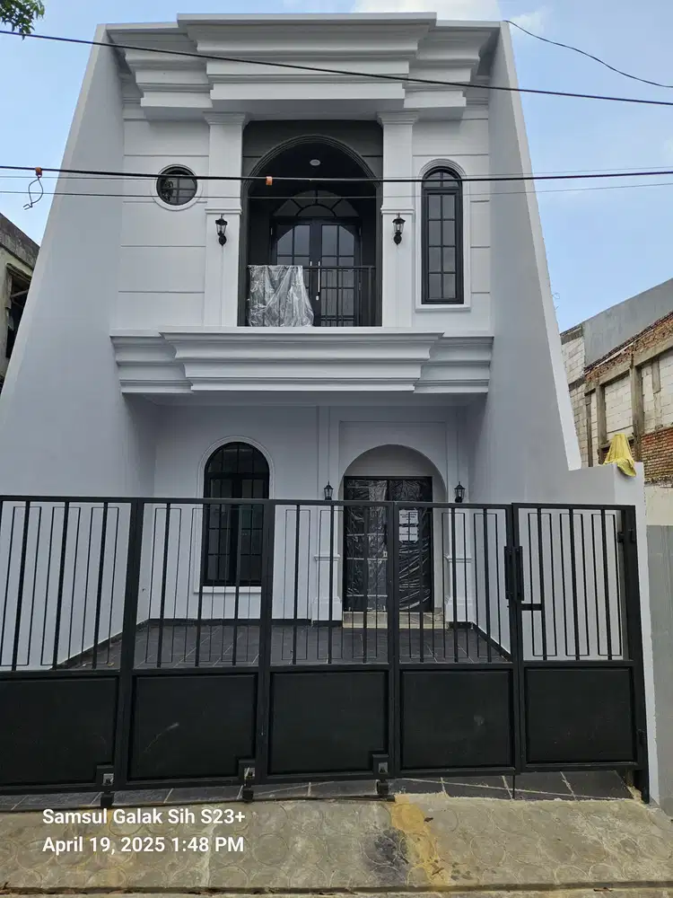 RUMAH BARU 2lantai DI JAGAKARSA KAHFI 1