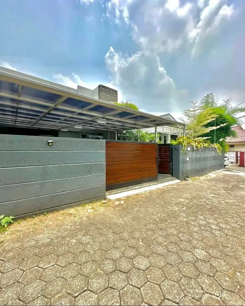 Rumah Luxury, TROPICAL RESORT, Pool di Ragunan Jaksel