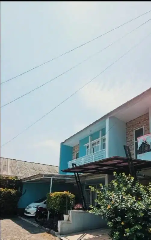 Rumah 2 lantai dalam cluster full furnished di Jagakarsa Jaksel