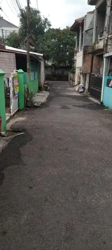Rumah lama hitung tanah di Jagakarsa Jakatra Selatan