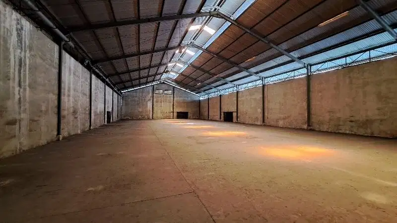 Sewa Gudang 1.100m² di Danau Sunter Selatan Karya Beton
