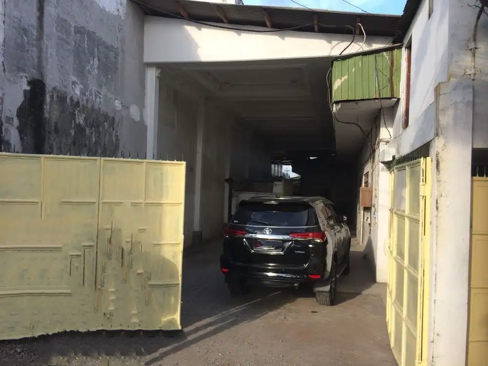 Dijual Gudang Berlokasi di Raya Kedung Cowek (AA) Kenjeran