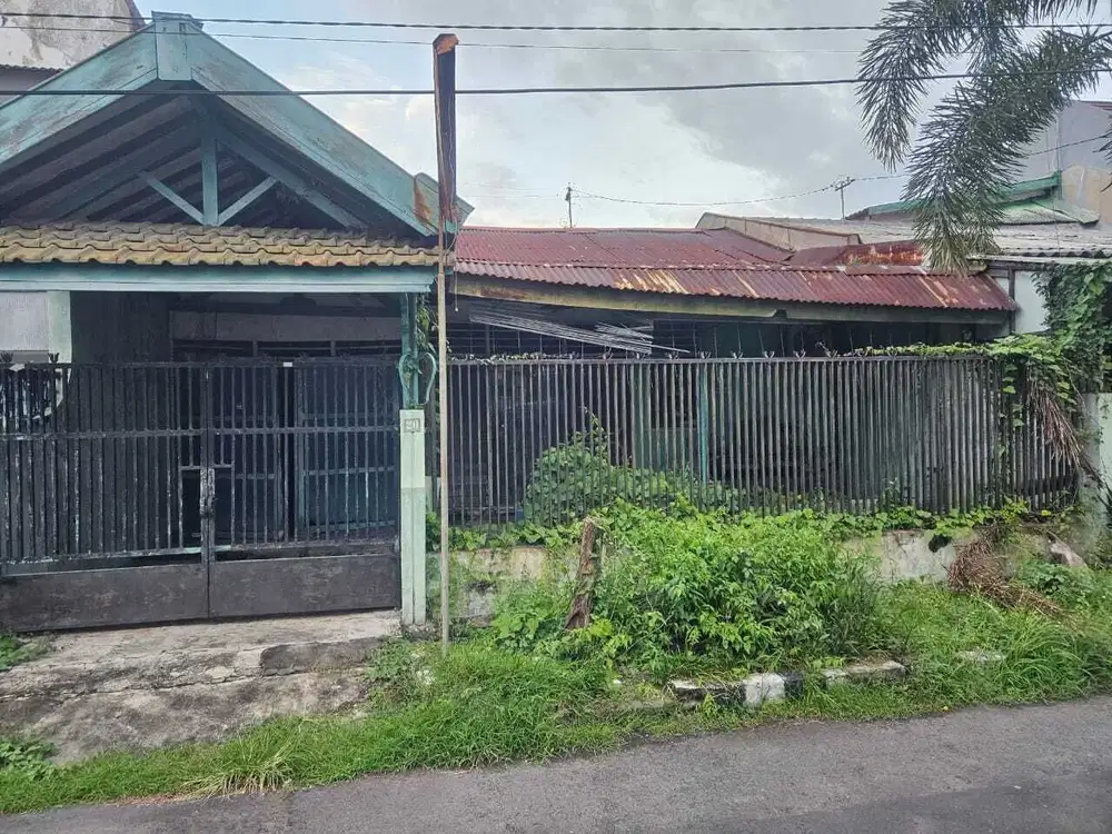RUMAH HITUNG TANAH DARMO BARU BARAT