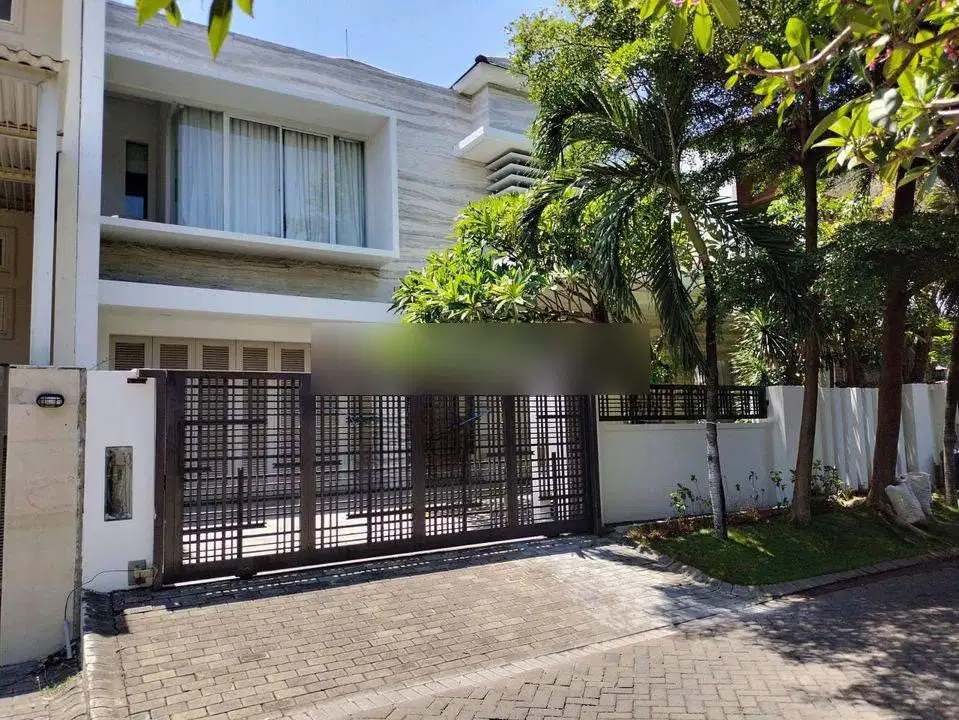 Rumah Graha Family Marmer Italy Minimalis Surabaya Barat