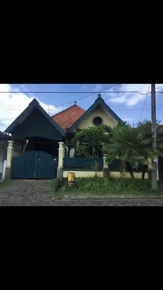 Dijual Rumah di Araya, Malang