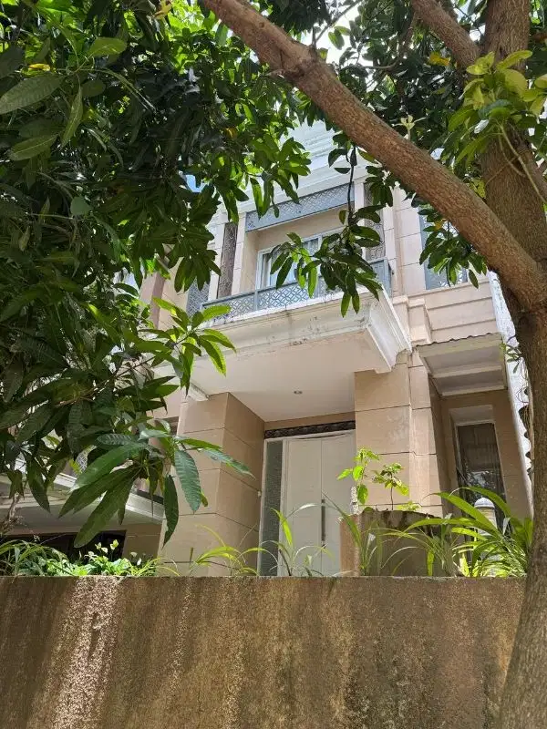 Rumah Mewah Furnish di Citra land Celebes