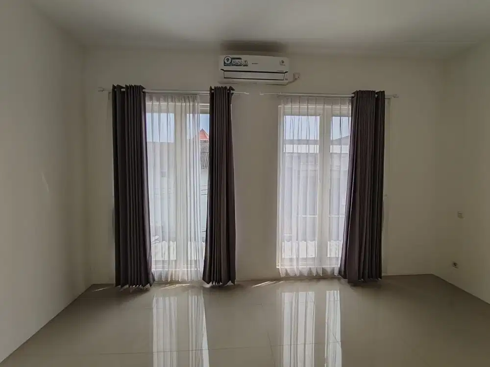 Rumah siap huni dijual berlokasi di JL Nginden (EL) Surabaya Kota