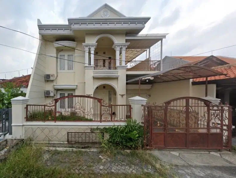 Rumah Terawat di Tenggilis Utara, Surabaya Selatan