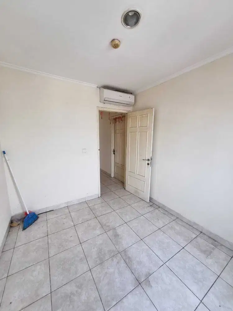 Apartemen 3br siap pakai di Frenchwalk - Kelapa Gading Jakarta Utara