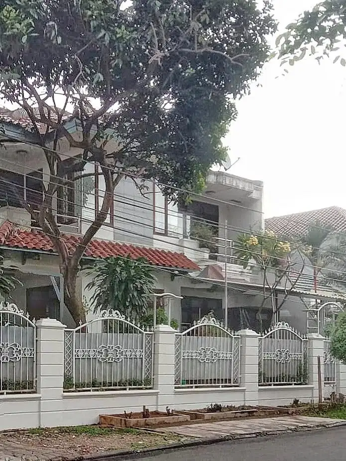 Rumah Strategis Pinggir Jalan Bisa Usaha/Kantor di Bintaro Sektor 1