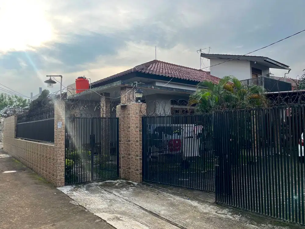 Rumah Bagus Nyaman, Asri, dan Siap Huni dekat Pusat Kota Cianjur!