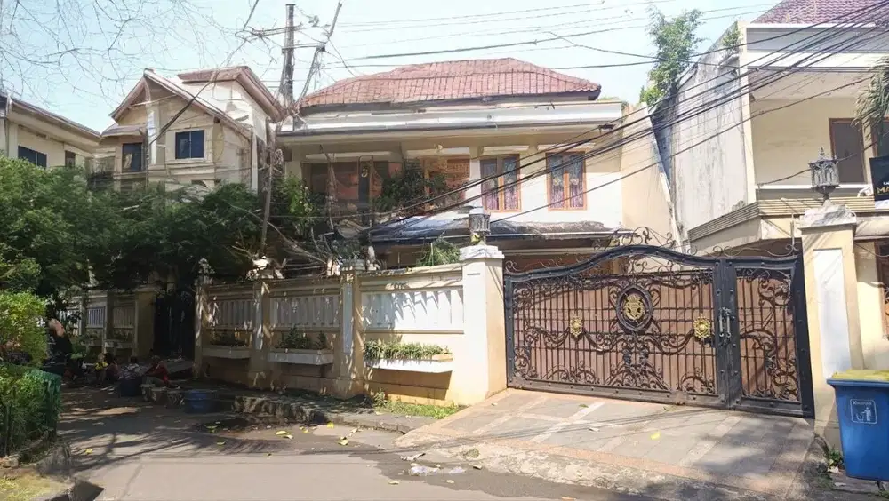 Rumah 2 Lantai di Bonang Pegangsaan Menteng, Selangkah ke SCBD
