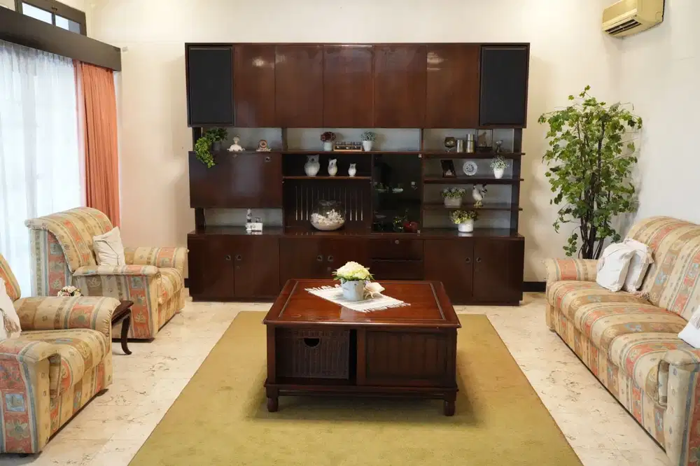 Rumah mewah spektakulier dijual berada di Pakis Argosari (VN)