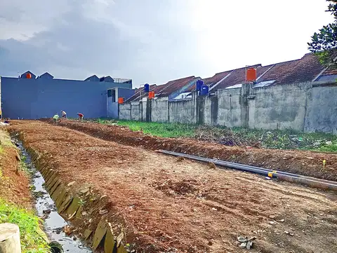 Lokasi Emas! Kavling Dekat UNPAM 2, Akses Mudah & Ramai!