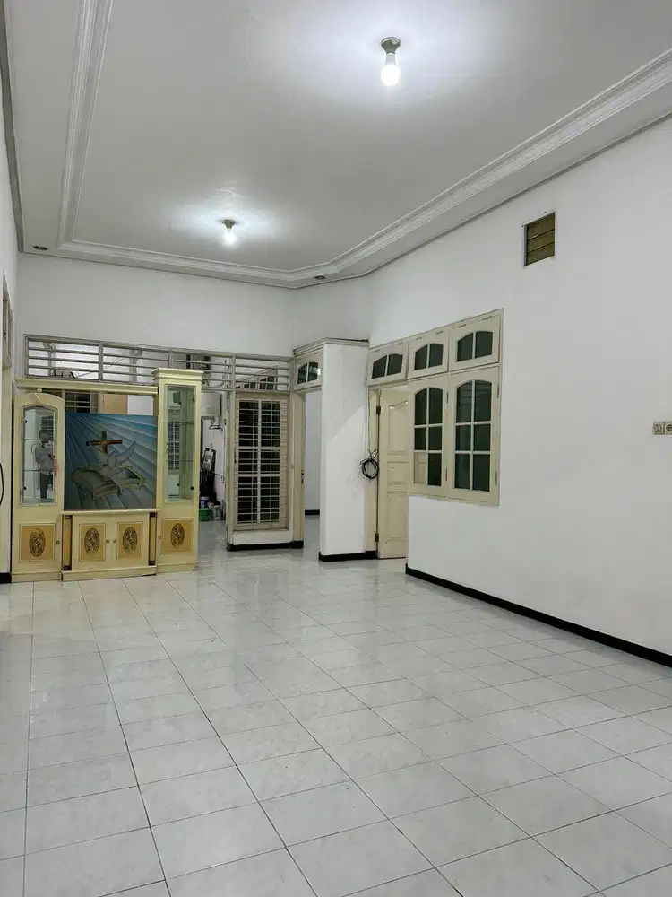 Rumah siap huni berlokasi di Darmo Harapan Utara (TI)