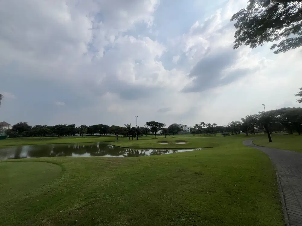 Tanah Golf View Istimewa