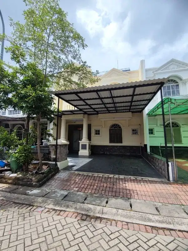 Unit langka Rumah Garden House PIK1 sudah renov