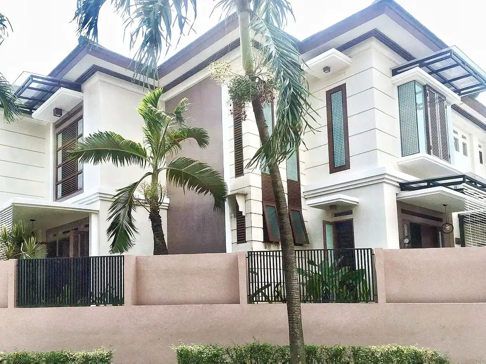 Rumah Luas Hadap Selatan & Barat Bebas Banjir di Sektor 3 Bintaro Jaya