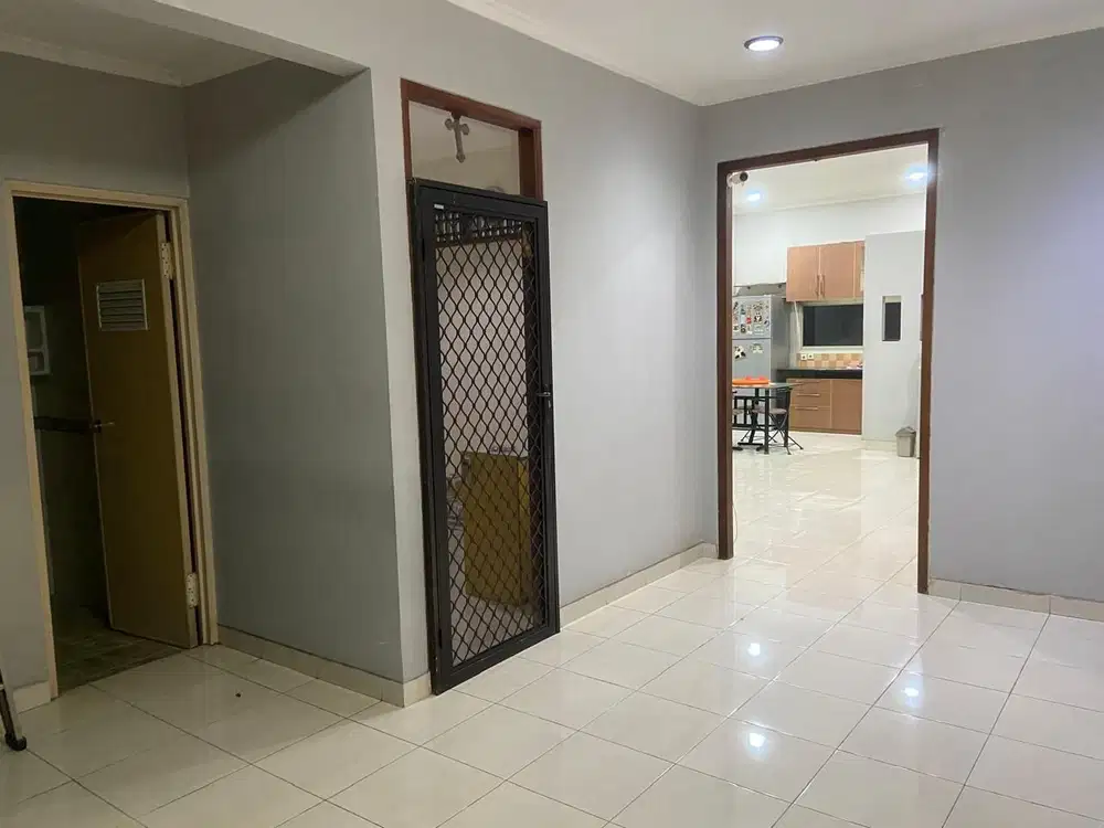 Dijual Rumah Siap Huni di Nusa Loka BSD – Hadap Timur, Semi Furnished