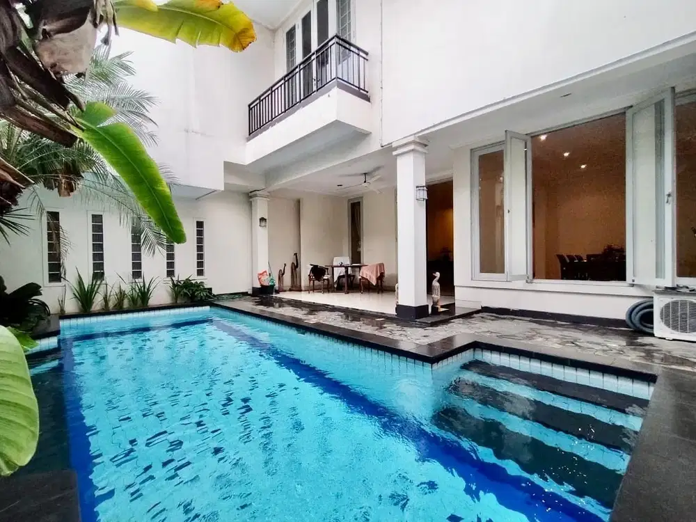 Rumah siap huni, Pool di Kemang Jaksel