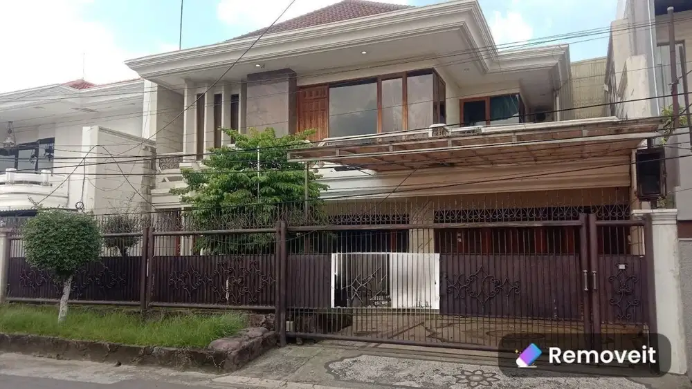 RUMAH DHARMAHUSADA INDAH STRATEGIS, ROW 2,5 MOBIL