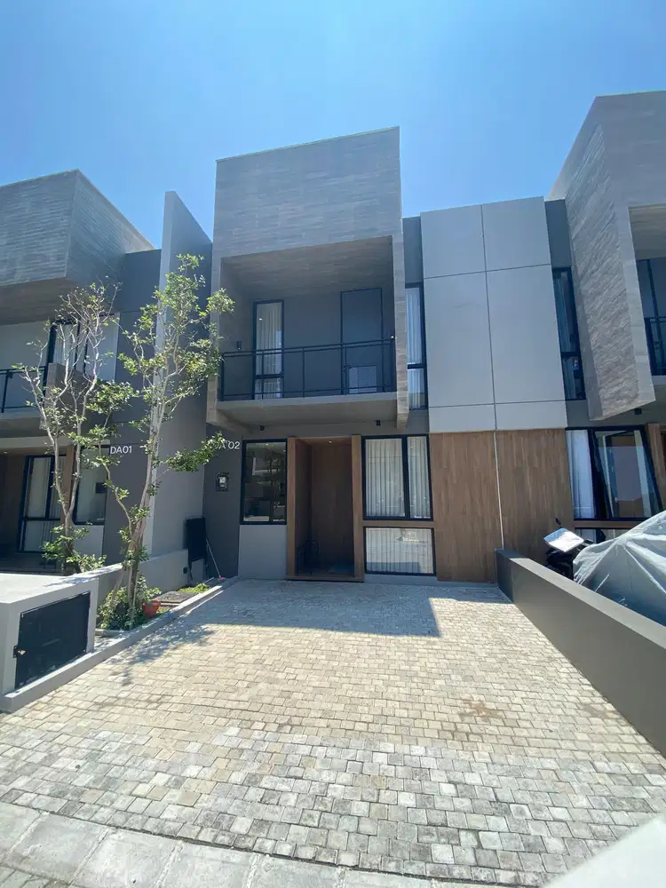 Rumah Central Park MERR, Minimalis, Layout Favorit, Banyak Bonus