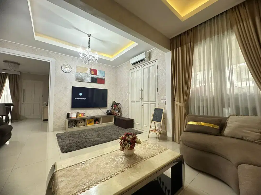 Jual Rumah Hoek Cluster Eksklusif Kawasan Pinewood Taman Banjar Wijaya