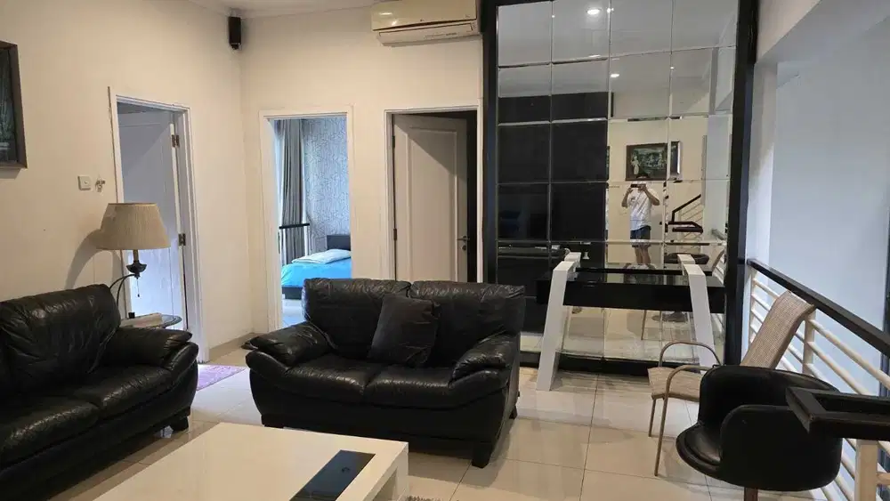Dijual Rumah Full Furnish di Kebayoran Village Bintaro, Tangsel
