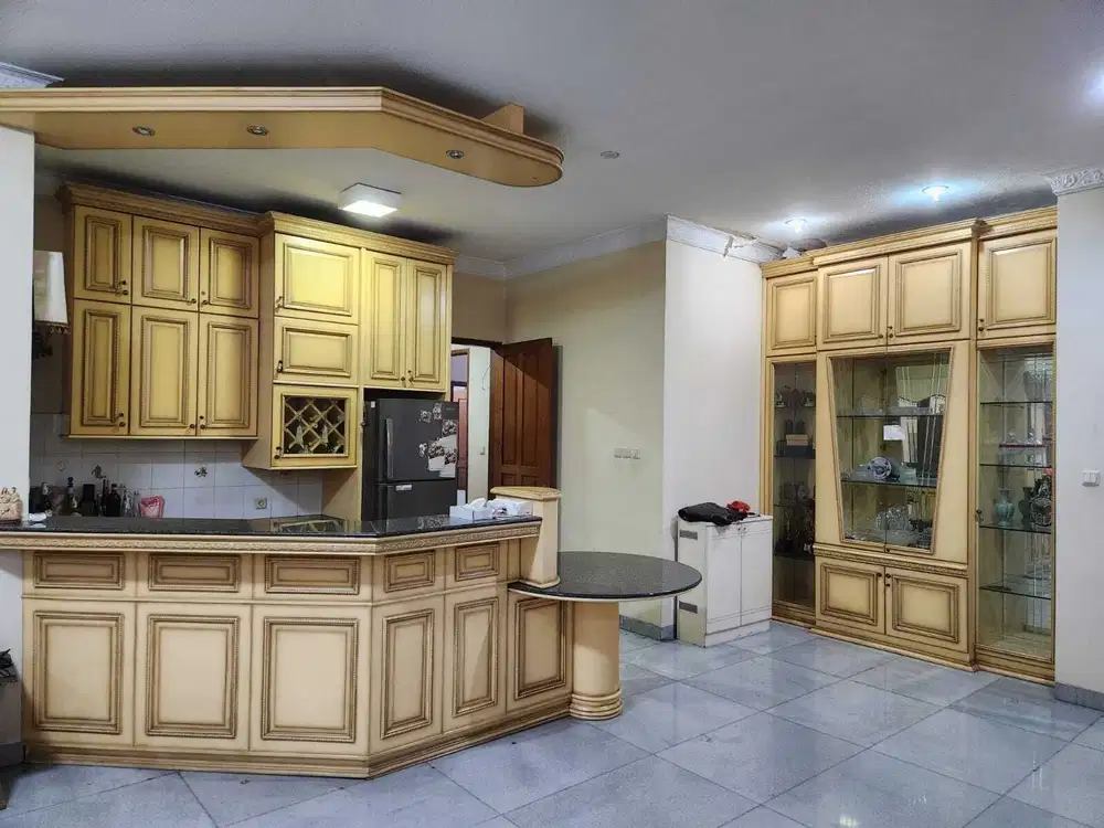 GREEN GARDEN MURAH JALAN LEBAR lt 400m2 Jual cepat  Layak Huni, Kokoh